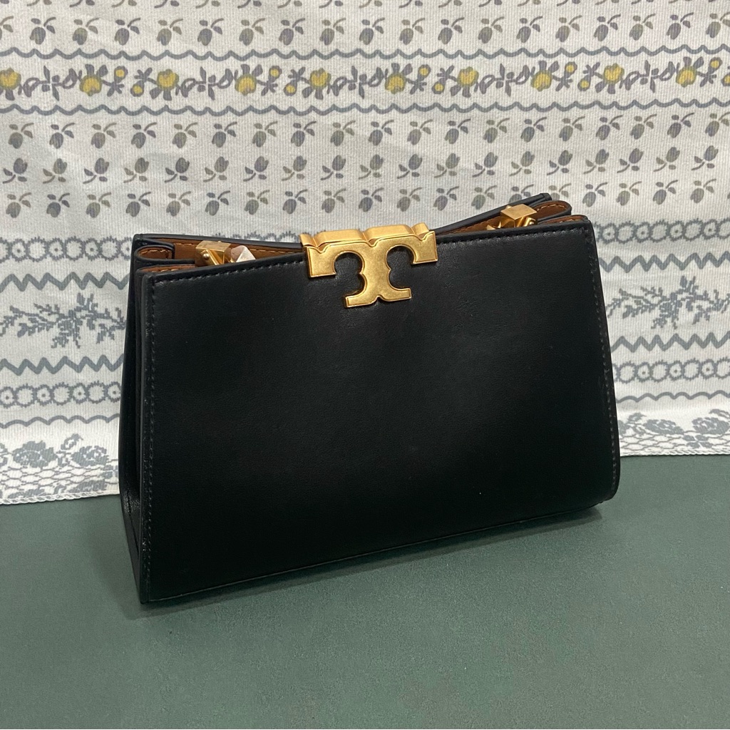 Tory Burch Elegant Black Leather Handbag